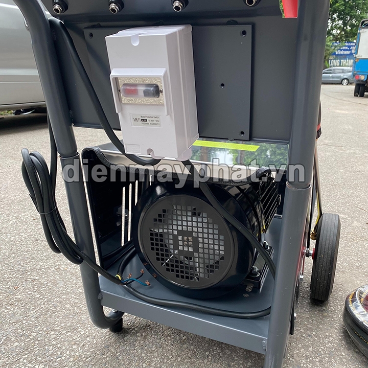 Máy rửa xe cao áp 5.5KW MACTOOL AWJ-5.5T4