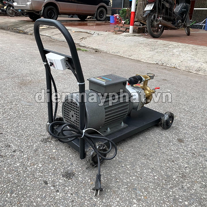 Máy Rửa Xe Đầu Liền Ly Tâm 3Kw