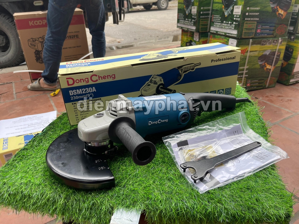 Máy mài góc DONGCHENG DSM230A (230mm)