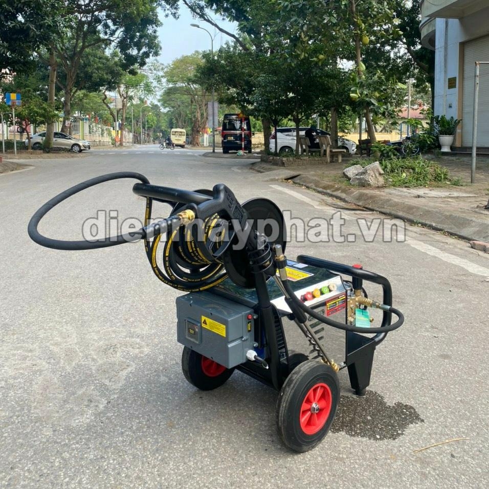 Máy xịt rửa cao áp 3KW Toàn Phát TP-LX3000 PRO