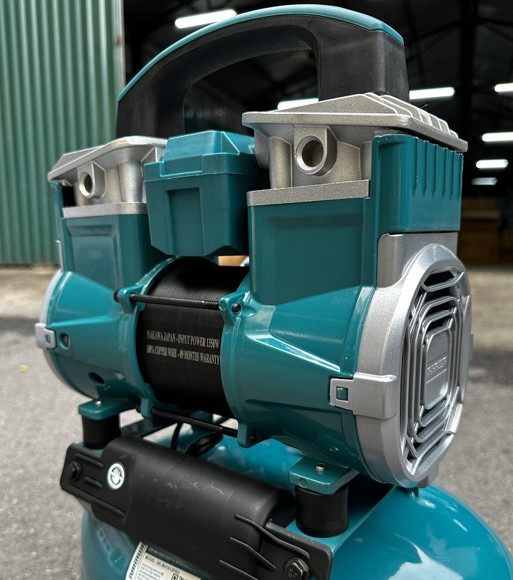 Máy nén khí không dầu NAKAWA 1350W NKBH1812PRO 12L