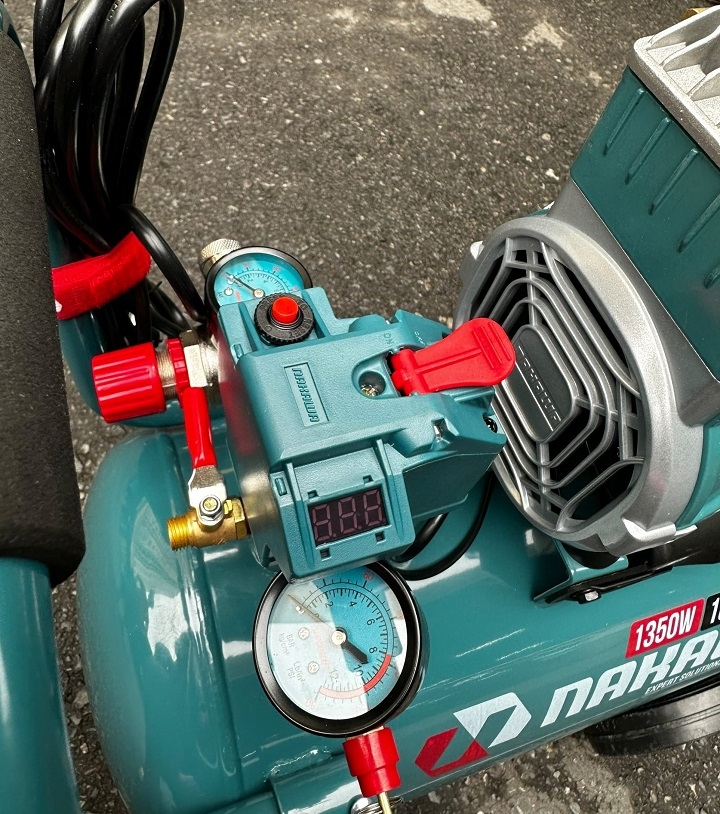 Máy nén khí không dầu NAKAWA 1350W NKBH1826PRO 26L