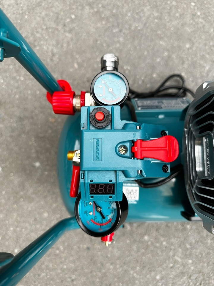 Máy nén khí không dầu NAKAWA 1875W NKBH2530PRO 30L