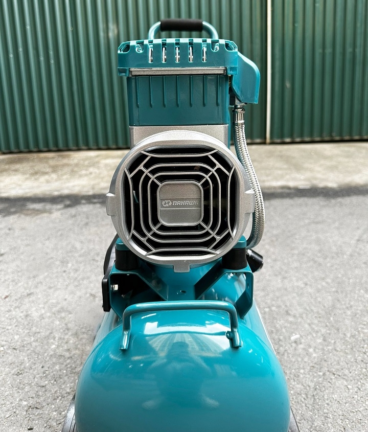 Máy nén khí không dầu NAKAWA 1875W NKBH2530PRO 30L
