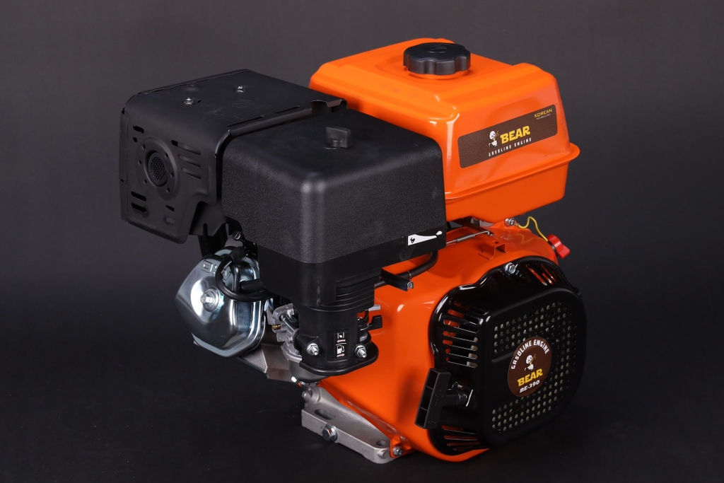 Máy nổ chạy xăng BEAR 13HP BE-390 tua nhanh