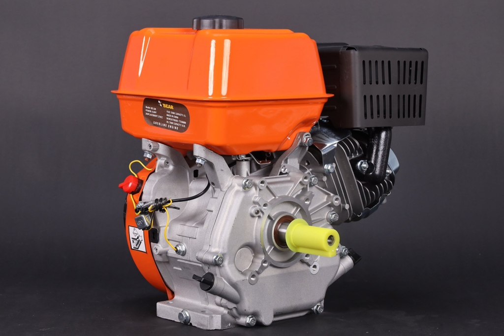 Máy nổ chạy xăng BEAR 15HP BE-420 tua nhanh
