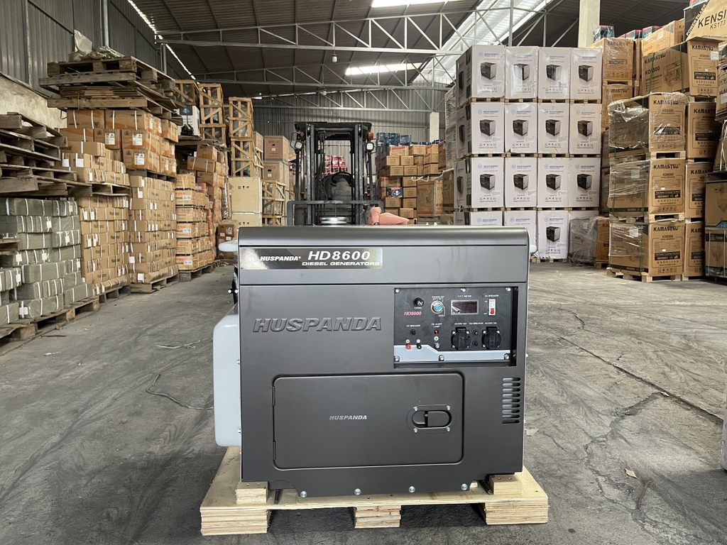Máy phát điện chạy dầu HUSPANDA 7KW HD8600