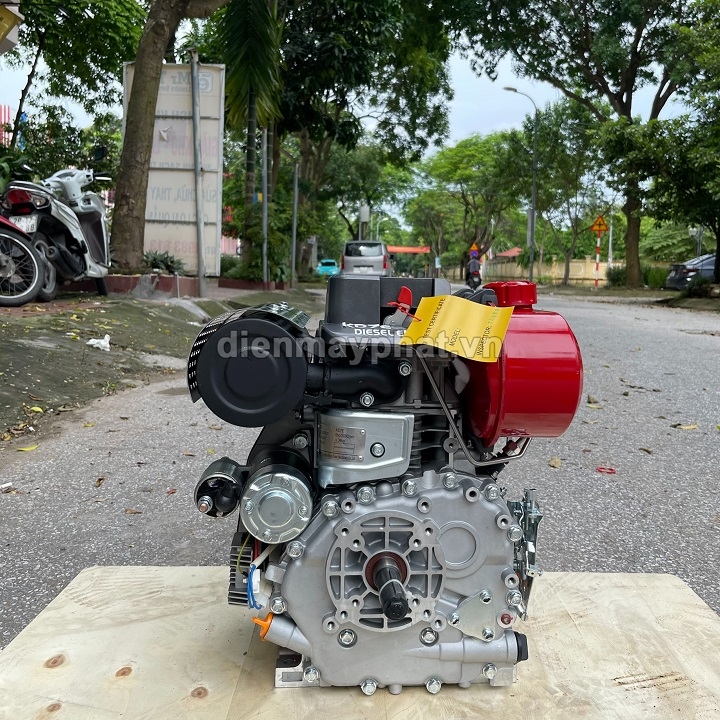 Máy nổ chạy dầu EVO 5HP KD7E có đề
