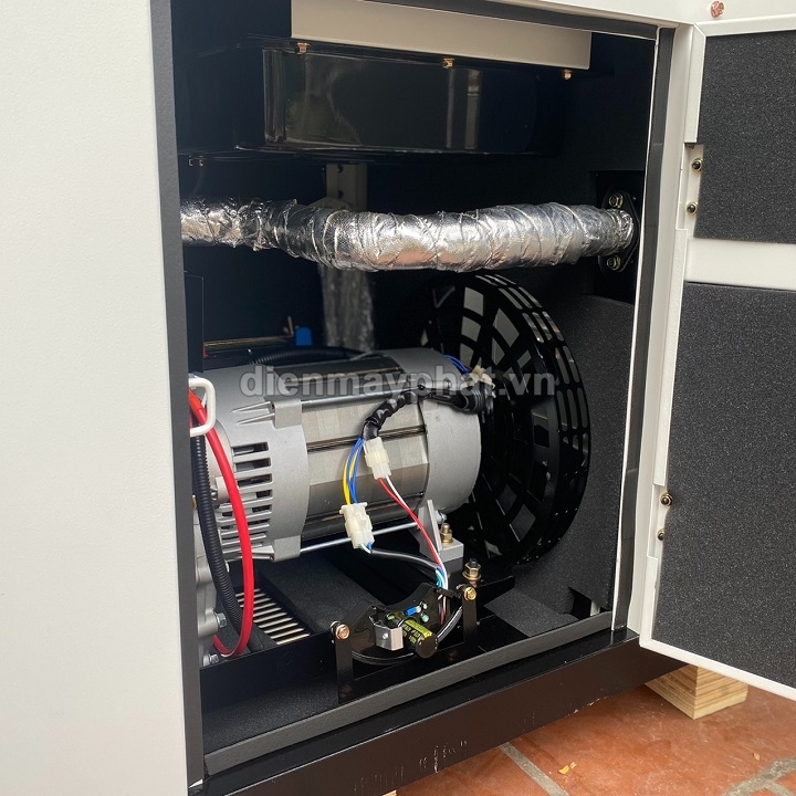 Máy phát điện chạy dầu MARUSAKI 8.6KW SDG-12000SE