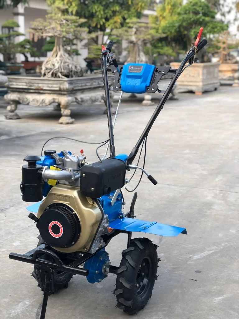 Máy Xới Đất Chạy Dầu 186 Kama Không Chuyển Hướng