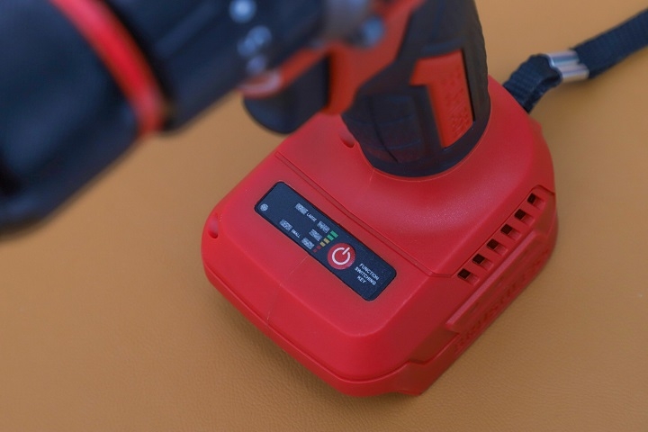 Máy Khoan Pin Oshima KP21V-10NG40-D2 (Đã Bao Gồm Sạc, Pin)