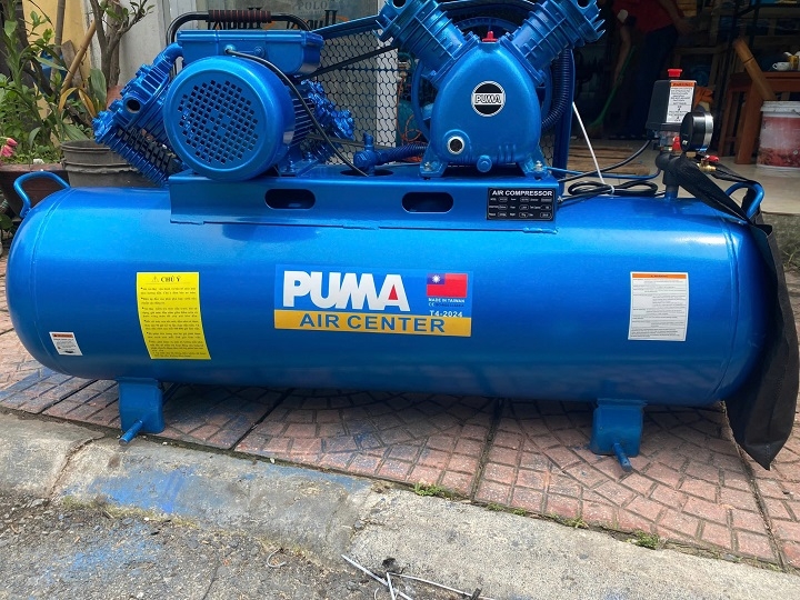 Máy nén khí dây đai Puma 3HP 130L V-0.25/8