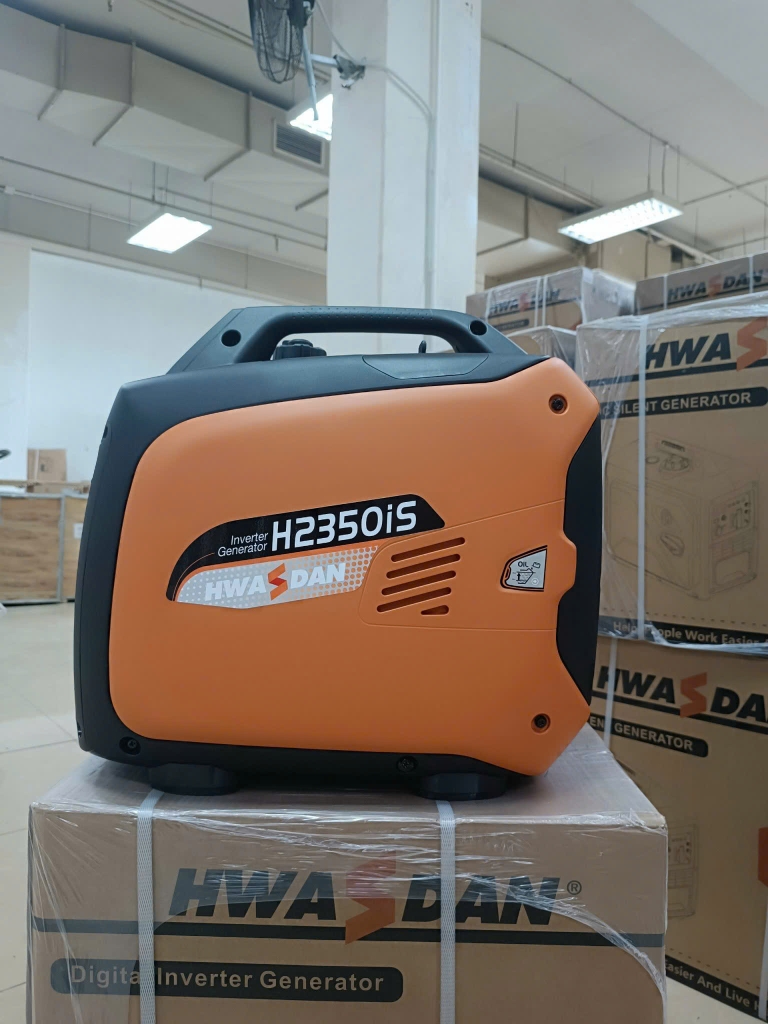 Máy phát điện chạy xăng HWASDAN 2.2KW H2350iS inverter