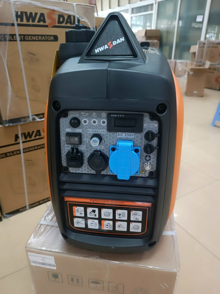 Máy phát điện chạy xăng HWASDAN 2.2KW H2350iS inverter