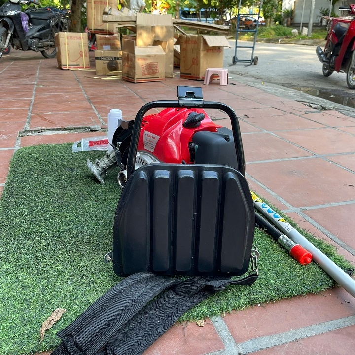 Máy sạc cỏ 2 thì Mitsuyama 1700W TL-XCMN520