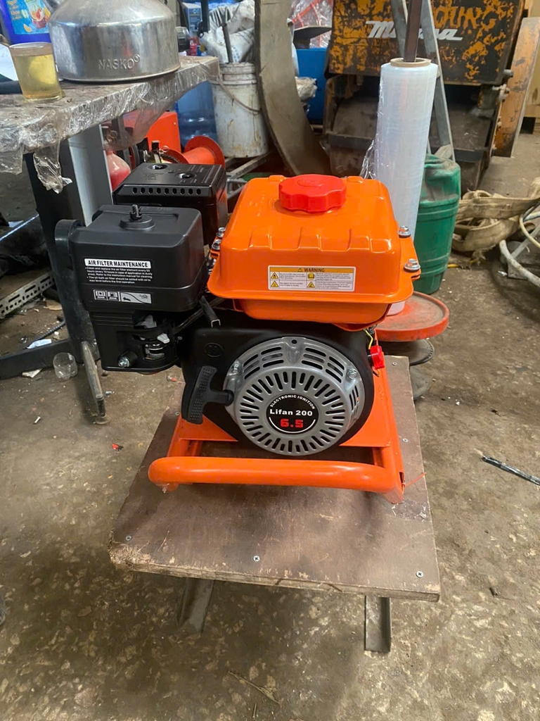 Máy Bơm Hút Bùn Động Cơ Lifan 200 - 6.5HP