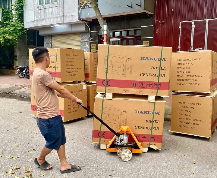 Máy phát điện chạy dầu 12KW HAKUDA HKD12000P3PRO siêu cách âm