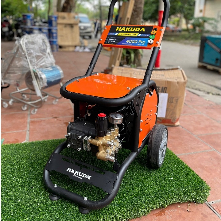 Máy rửa xe cao áp HAKUDA HKD4000Pro 4KW