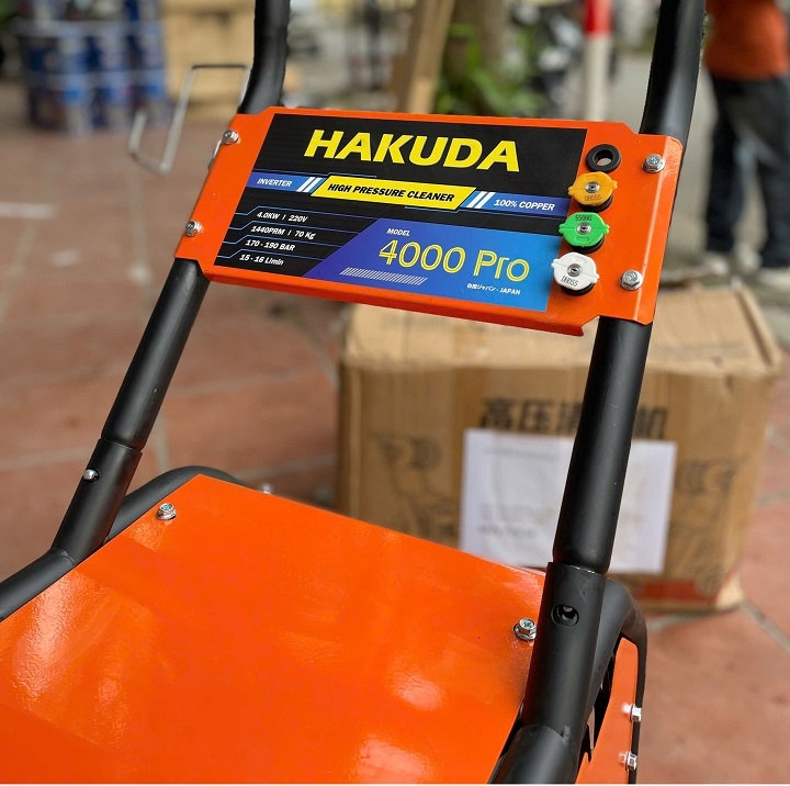 Máy rửa xe cao áp HAKUDA HKD4000Pro 4KW