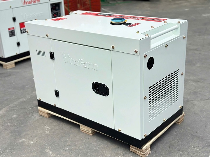 Máy phát điện chạy dầu VINAFARM VN-MPD-24000SS 3 pha 7KW