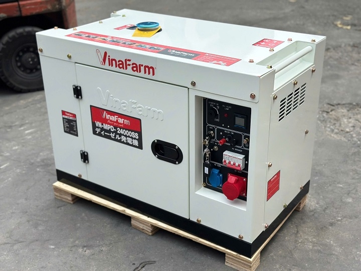 Máy phát điện chạy dầu VINAFARM VN-MPD-24000SS 3 pha 7KW