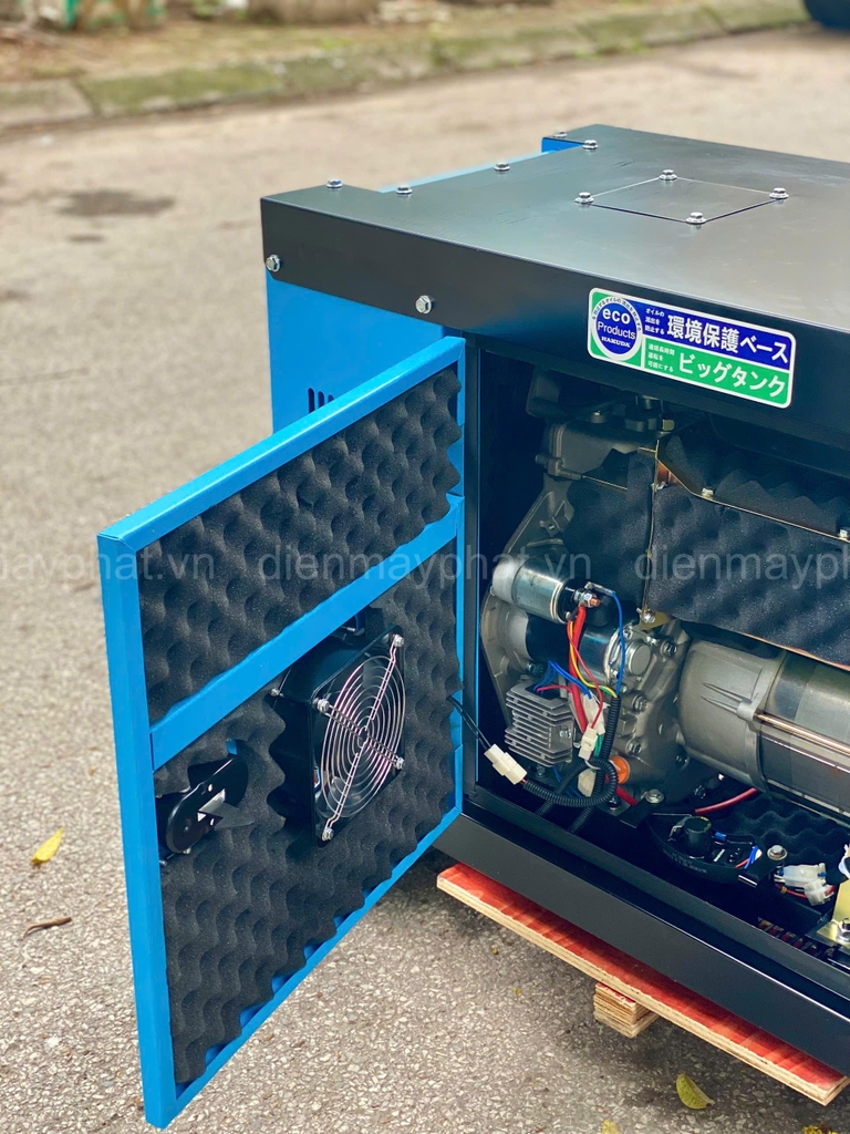 Máy phát điện gia đình chạy dầu HAKUDA 7kW HKD7001P1