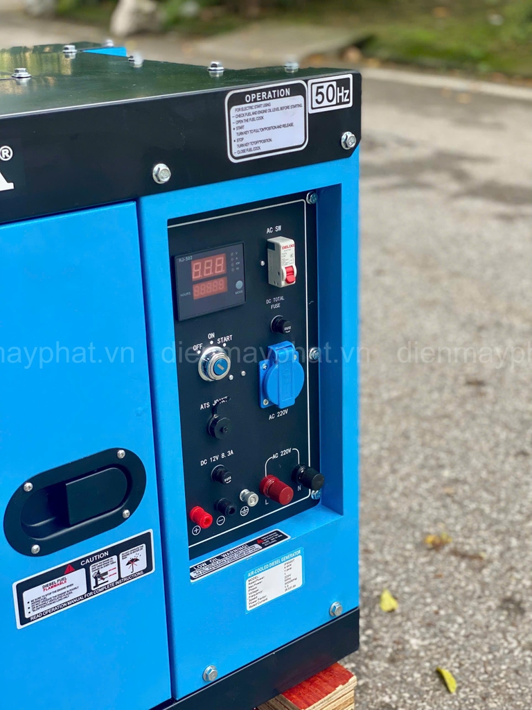 Máy phát điện gia đình chạy dầu HAKUDA 7kW HKD7001P1