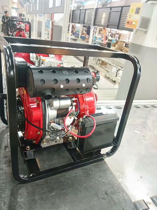 Máy bơm nước chạy dầu cao áp HAKUDA HKD50DNE 4kW