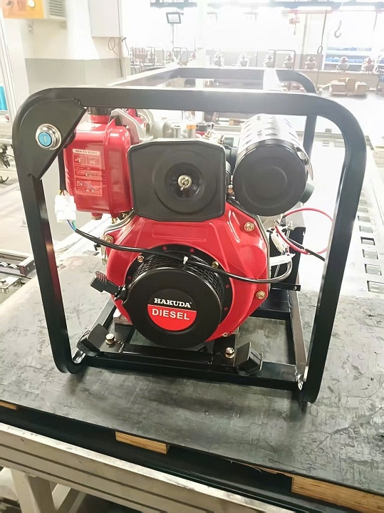 Máy bơm nước chạy dầu cao áp HAKUDA HKD50DNE 4kW