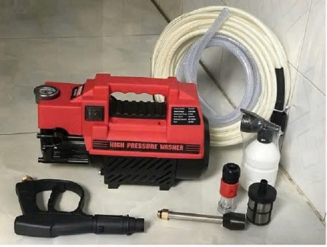 Máy rửa xe mini gia đình 2700W BTEC BT2700T