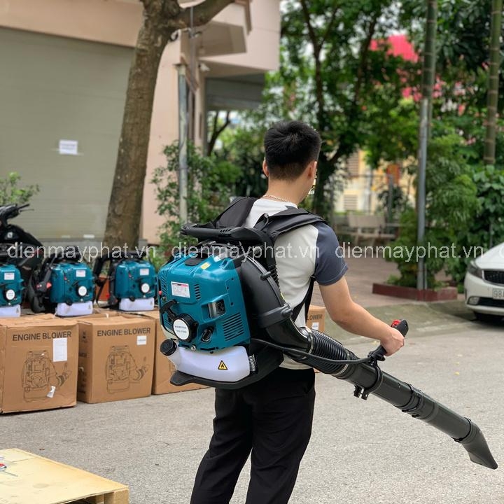 Máy thổi bụi đeo vai 4 thì HAKUDA HKD4T2800 2.8KW
