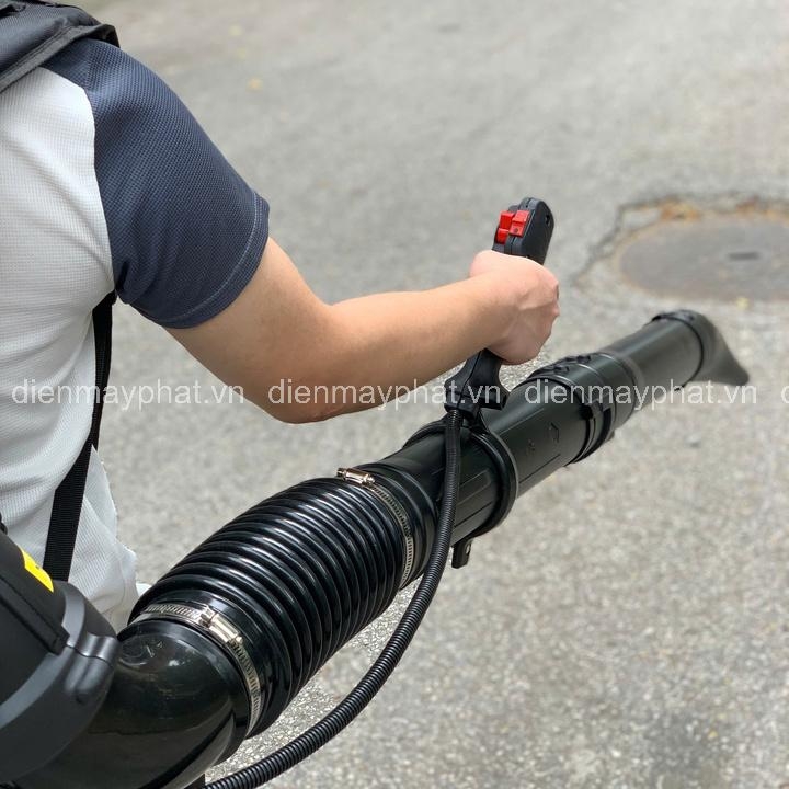 Máy thổi bụi đeo vai 4 thì HAKUDA HKD4T2800 2.8KW