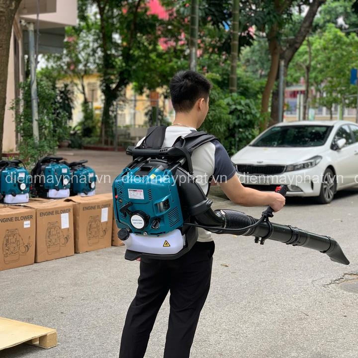 Máy thổi bụi đeo vai 4 thì HAKUDA HKD4T2800 2.8KW