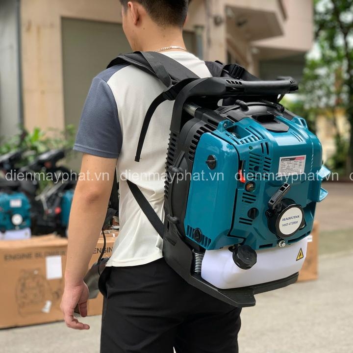 Máy thổi bụi đeo vai 4 thì HAKUDA HKD4T2800 2.8KW
