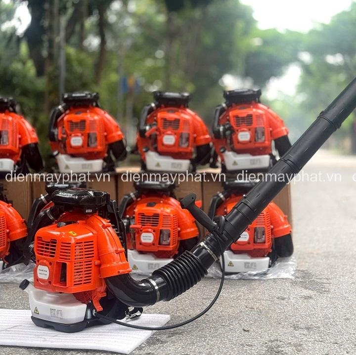 Máy thổi bụi đeo vai 2 thì HAKUDA HKD2T3700 3.7KW