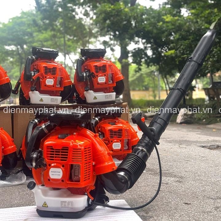 Máy thổi bụi đeo vai 2 thì HAKUDA HKD2T3700 3.7KW