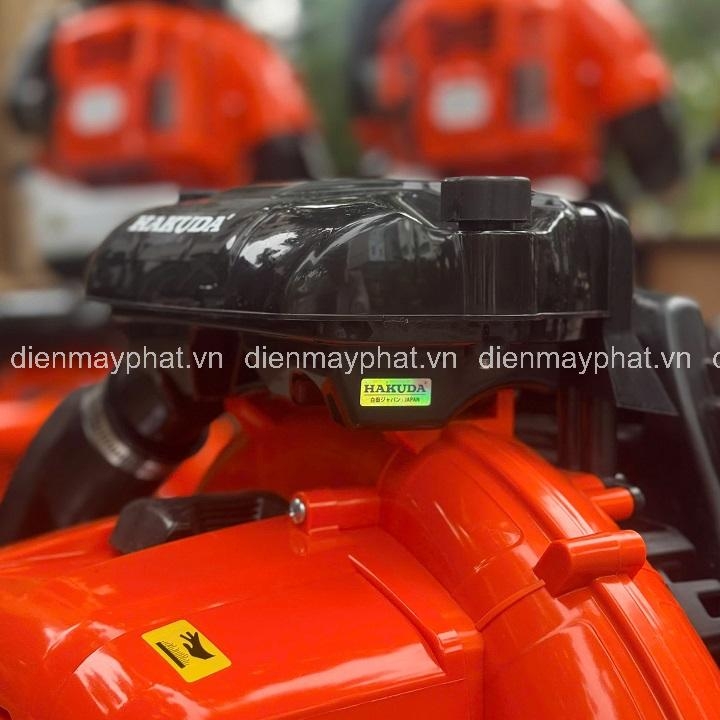 Máy thổi bụi đeo vai 2 thì HAKUDA HKD2T3700 3.7KW