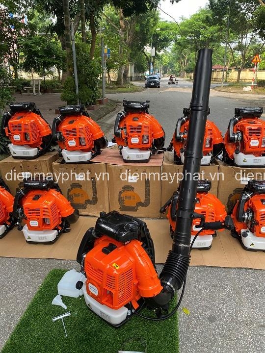 Máy thổi bụi đeo vai 2 thì HAKUDA HKD2T3700 3.7KW