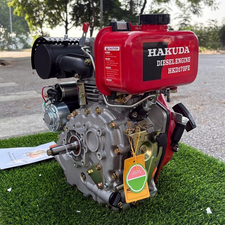 Máy nổ dầu 4.8HP Hakuda HKD173FE có đề