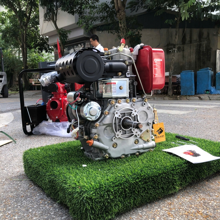 Máy nổ dầu 9HP HAKUDA HKD186FAE có đề