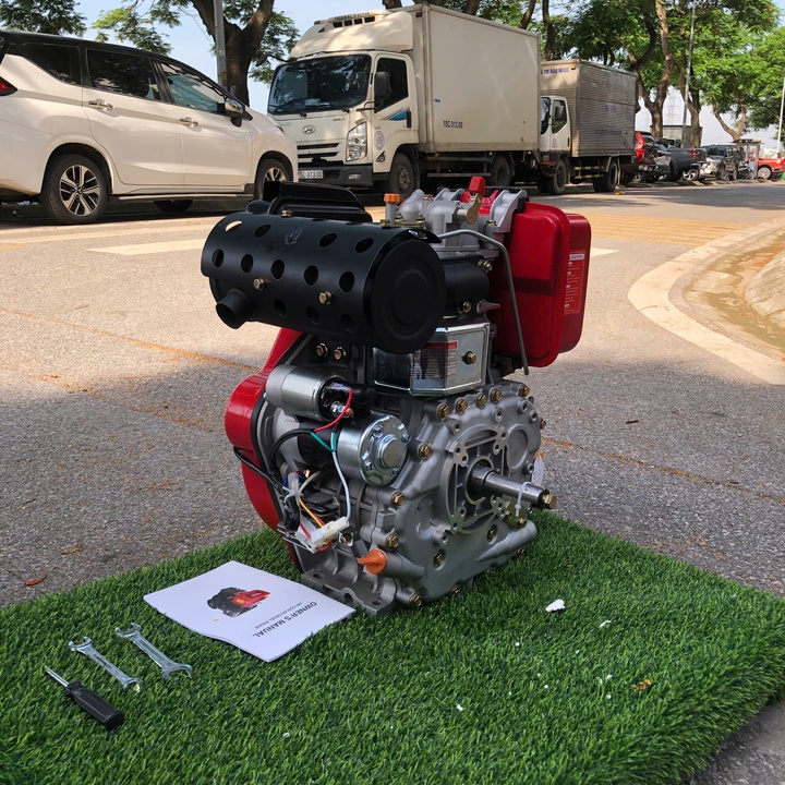 Máy nổ dầu 9HP HAKUDA HKD186FAE có đề