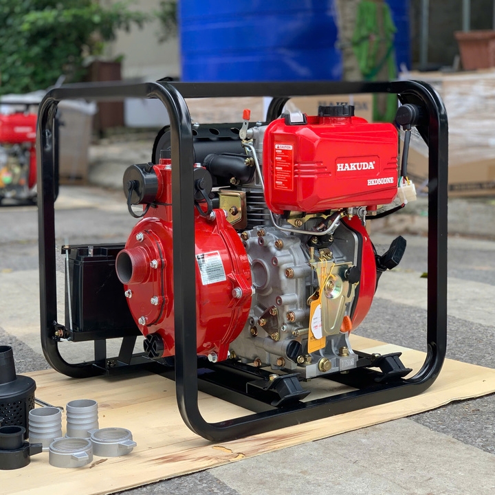 Máy bơm nước cứu hỏa chạy dầu HAKUDA HKD50DNE 4KW