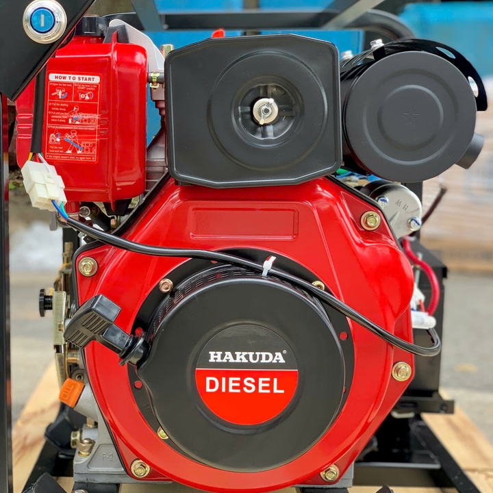 Máy bơm nước cứu hỏa chạy dầu HAKUDA HKD50DNE 4KW