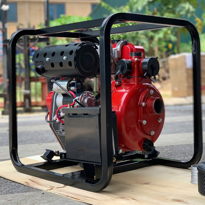 Máy bơm nước cứu hỏa chạy dầu HAKUDA HKD50DNE 4KW