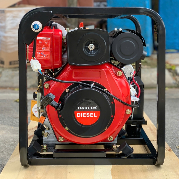 Máy bơm nước cứu hỏa chạy dầu 4KW HAKUDA HKD50DNE có đề