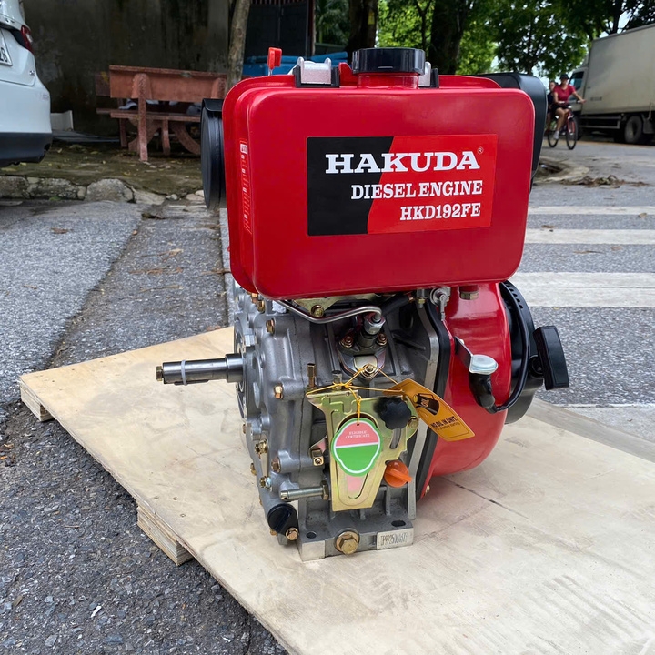 Máy nổ dầu 11.6HP HAKUDA HKD192FE có đề