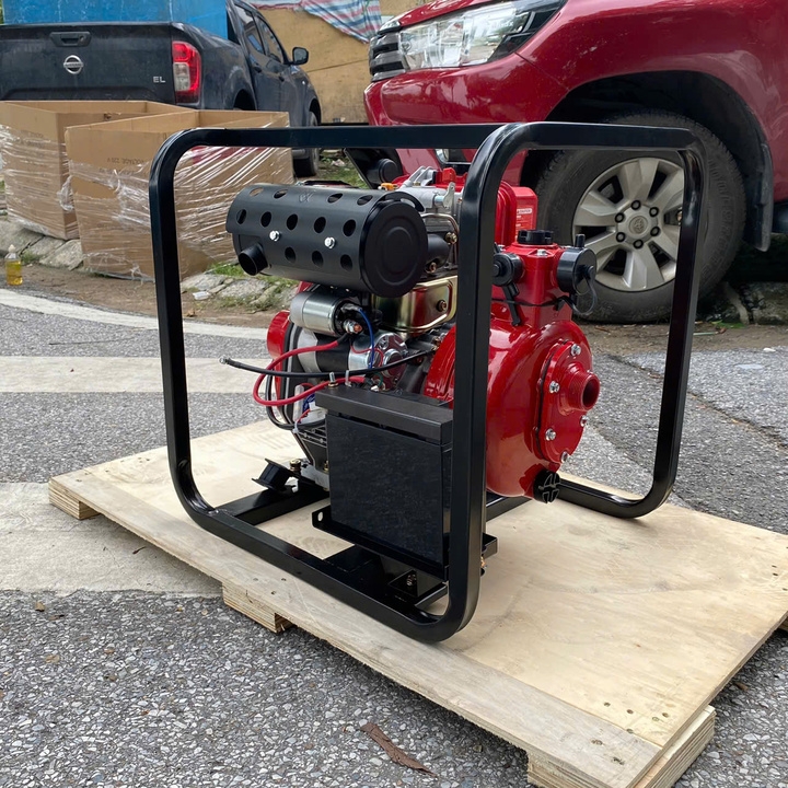 Máy bơm nước cứu hỏa chạy dầu 4KW HAKUDA HKD40DNE có đề