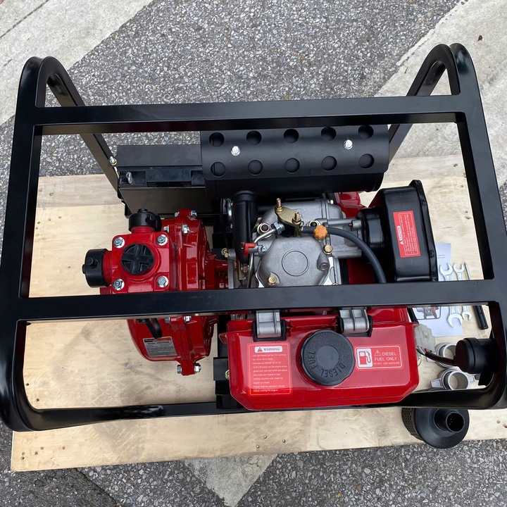 Máy bơm nước chạy dầu cao áp 4KW HAKUDA HKD40DNE có đề