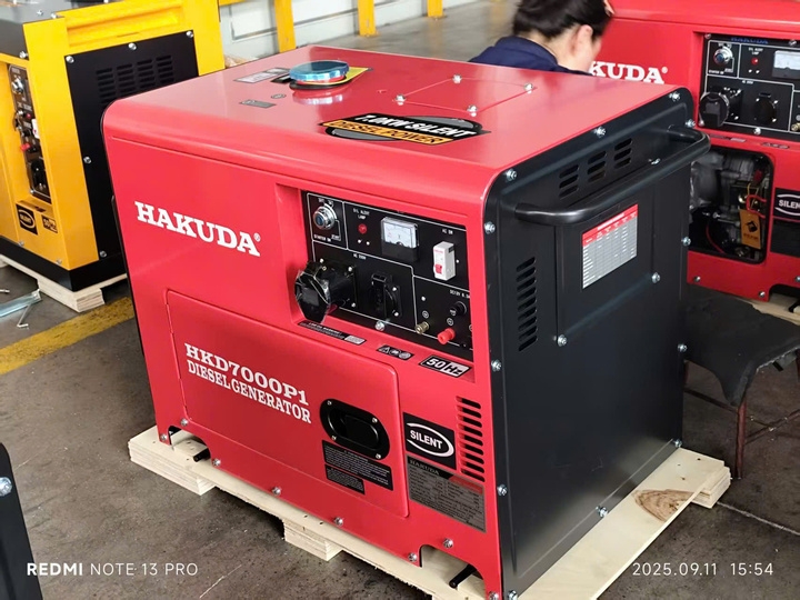 Máy phát điện chạy dầu HAKUDA HKD7000P1 7KW