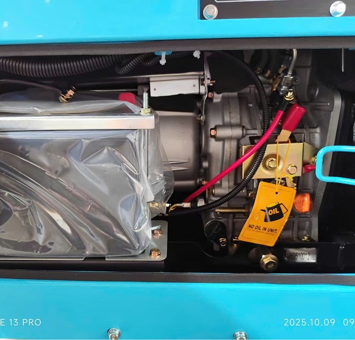 Máy phát điện chạy dầu HAKUDA HKD5000P1 5KW